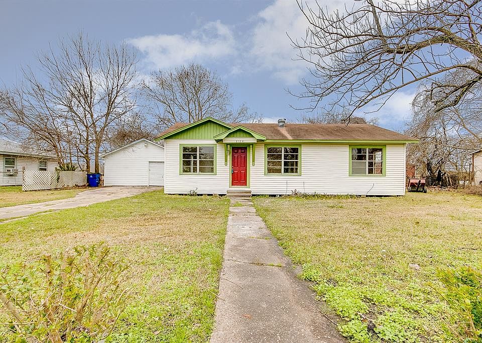 1st image of 3124 Texas Ave