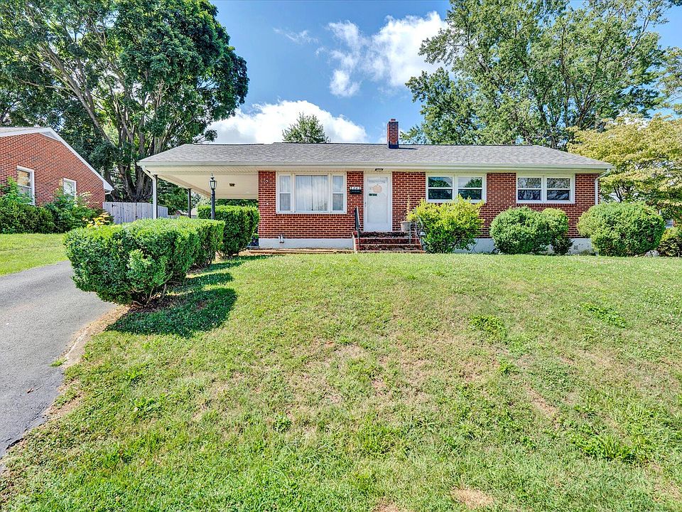 1st image of 211 Crittendon Ave NE