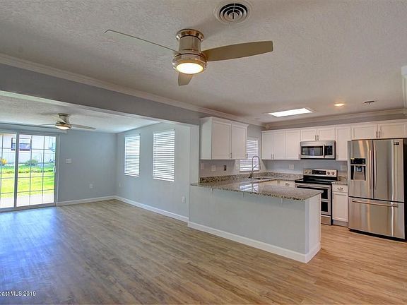 4th image of 24 Knollwood Dr