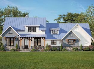 1 Roxmont Rd, Rockport, ME 04856