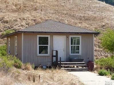 3rd image of 4385 Blackhawk Dr