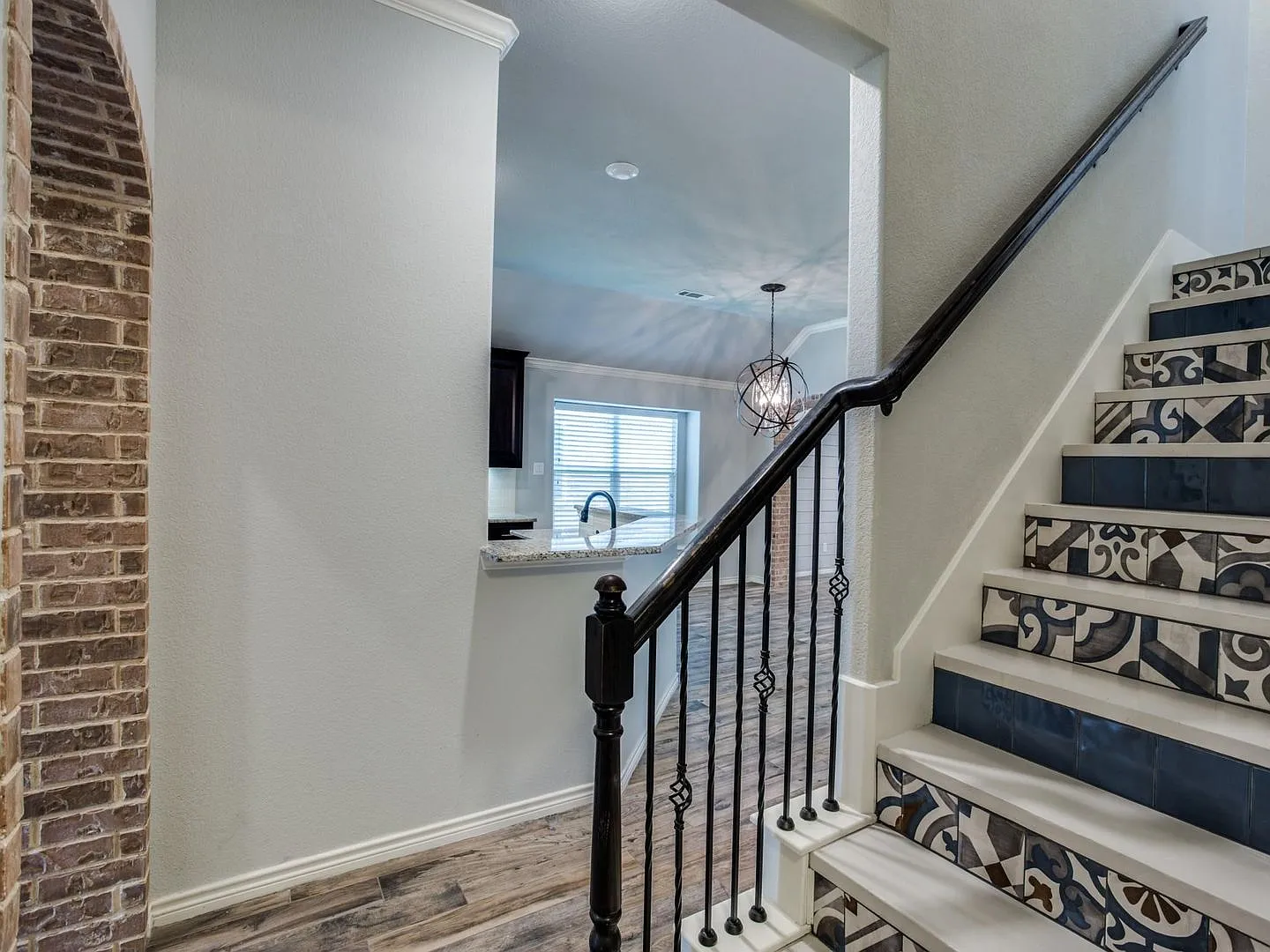 Marine Creek Ranch Beauty Stylish Updates, Flexible Living & Space to Entertain! — Photo 3
