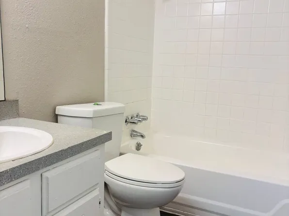 Residences At The Overlook