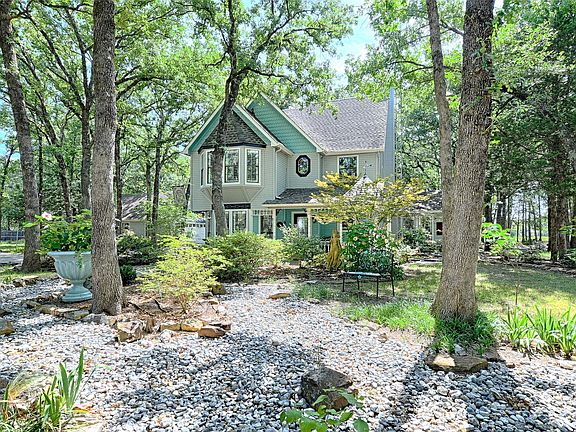 2nd image of 1713 Hollow Way Ln