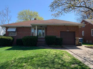 5845 Clearview Dr, Parma Heights, OH 44130
