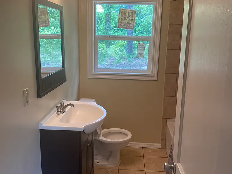 2543 Ivey Rd — Photo 2