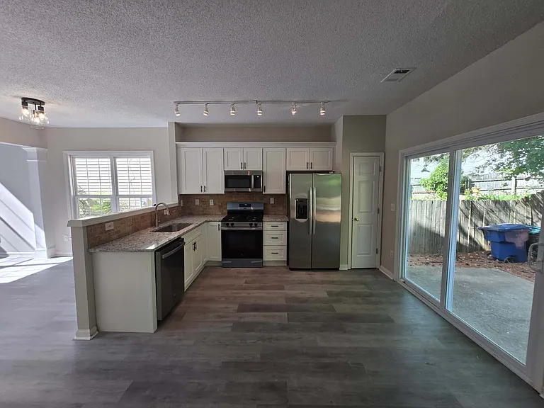 2853 Regent Walk Dr — Photo 6