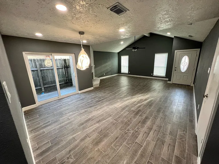 3802 Mountain Rose Ln — Photo 12