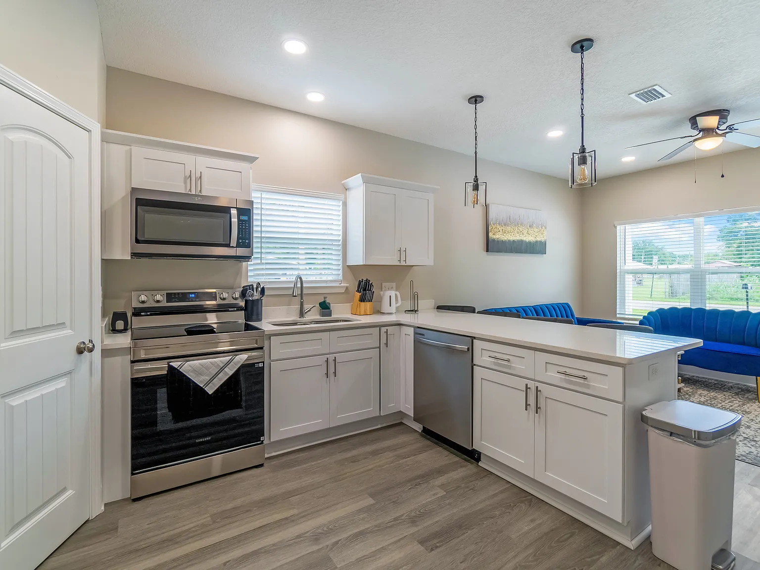 3 bed, 1176 sqft, $1,800 — Photo 4