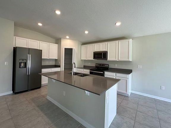 5th image of 4295 Blackshear Ct