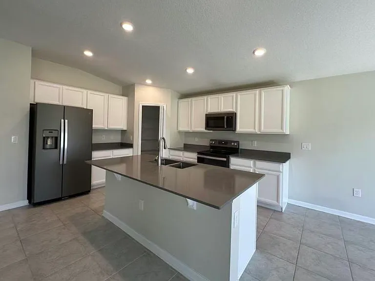 4295 Blackshear Ct — Photo 5