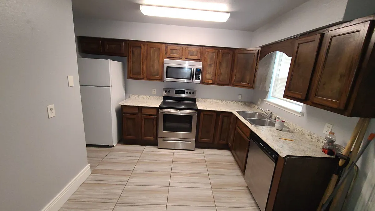 Building Photo - 6308 Woodmont Ct