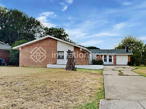 5716 Wheaton Dr Photo 1