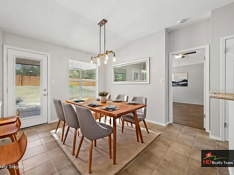 500 Millington Ln — Photo 7