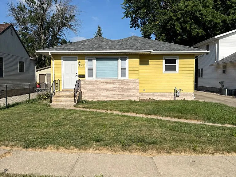 834 S 20th St — Photo 1