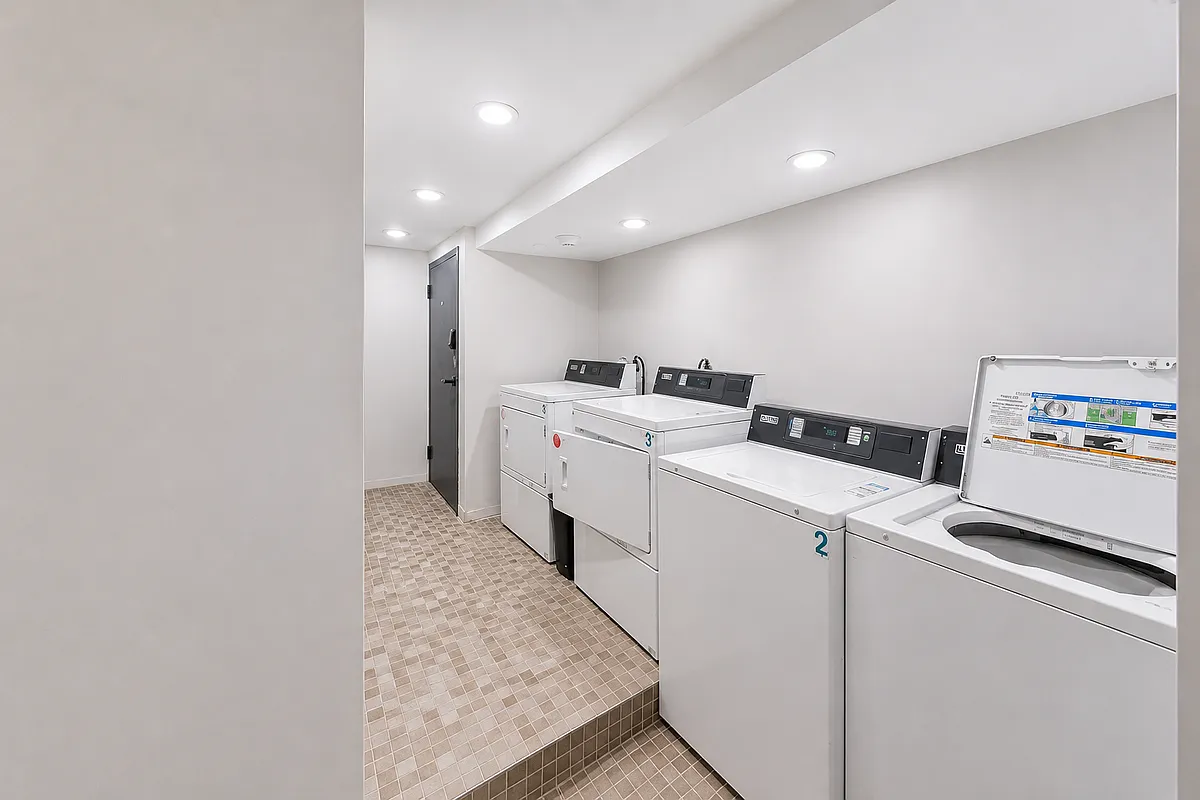 Building Photo - 315 Bushwick Ave #2A