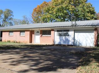 1207 W 4th St, Mc Gregor, TX 76657