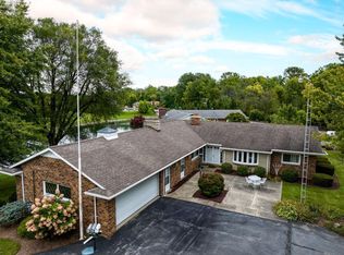 825 Michaels Rd, Fremont, OH 43420