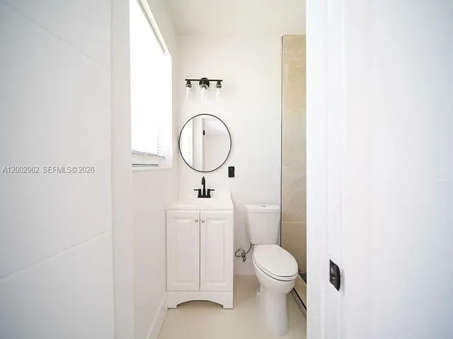533 NE 67th St — Photo 3
