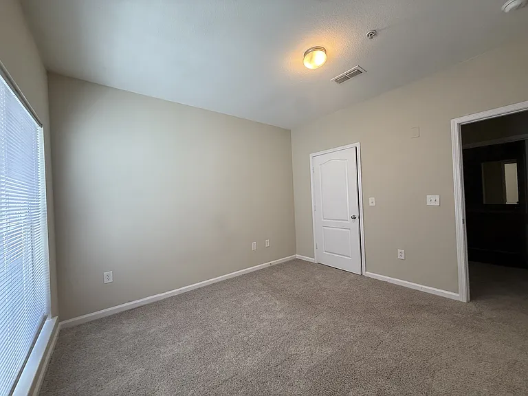 Wesley Kensington Apartments at Stonecrest — Photo 111