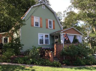 1002 Oakmont Rd, Clarks Summit, PA 18411