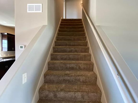 3rd image of 1133 High Pointe Knoll Cir