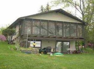 194 S State St, Sparta, MI 49345