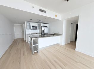 185 SW 7th St APT 3304, Miami, FL 33130