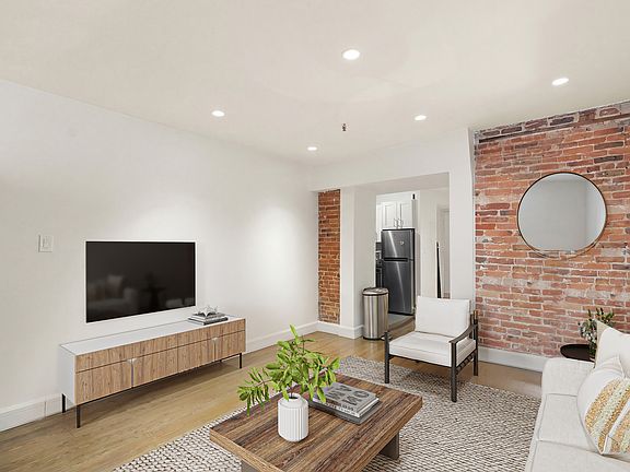 4th image of 66 Pearl St #402B