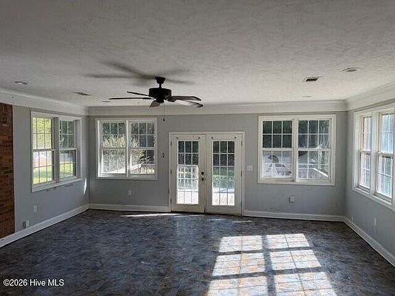5th image of 1109 Fox Den Road