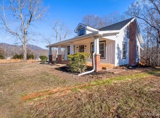 969 Peniel Rd, Columbus, NC 28722