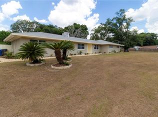 1002 Meadow Ln, Brandon, FL 33511