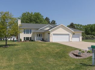 5087 Meadow Dr SE, Rochester, MN 55904