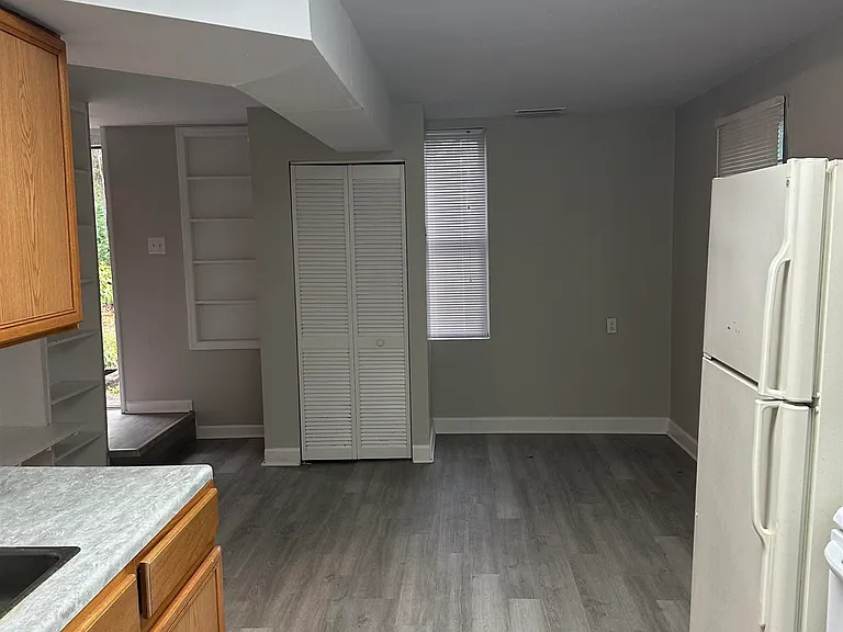 229 S Lipona Rd #B — Photo 4