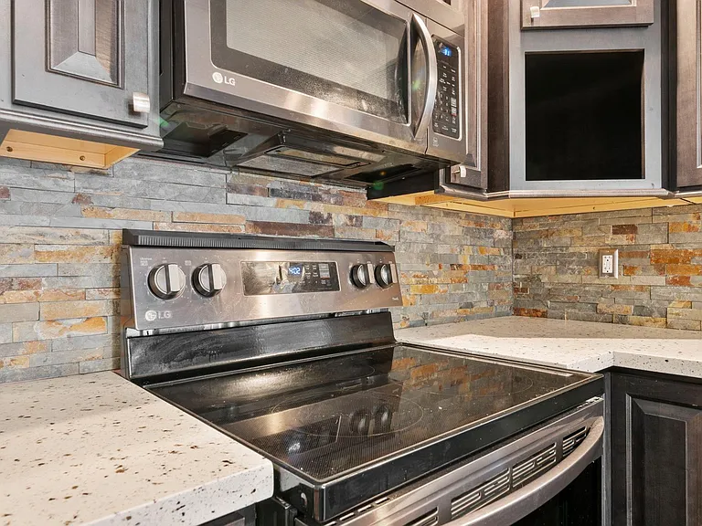10519 Fawnview Dr — Photo 9