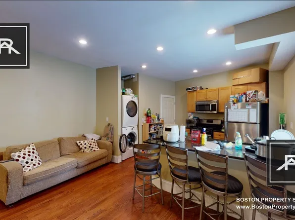 346 Center Plz #3, Boston, MA 02108