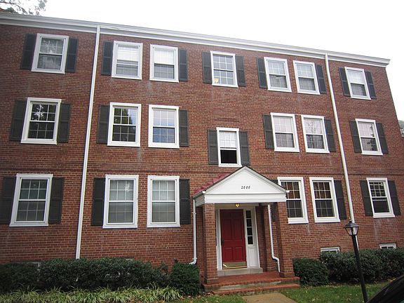 3rd image of 2888 S Buchanan St APT B1