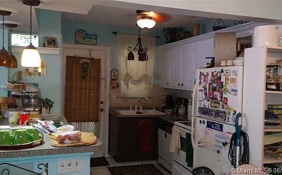 3rd image of 1504 N 12th Ct APT 8B