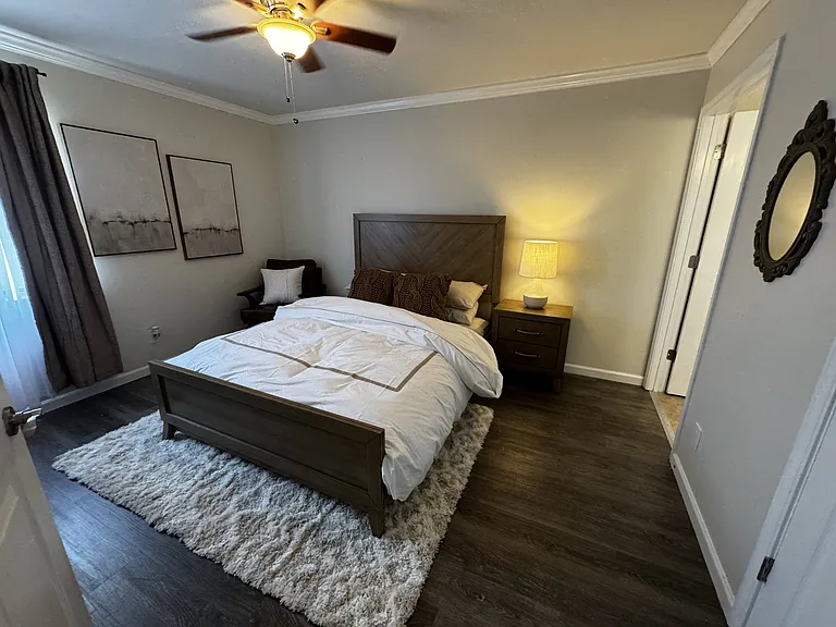 Aventine at Skylyn Apartments — Photo 3