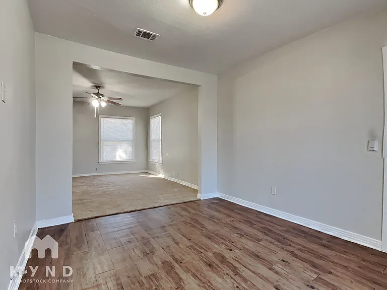 321 Edgefield Dr — Photo 7