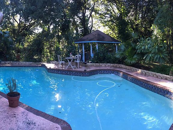 5th image of 15404 Woodcastle Pl