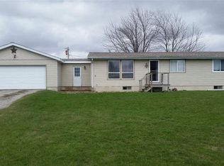 122 2nd St, Meservey, IA 50457