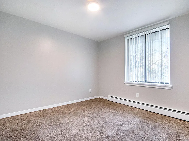 120 Leonard St NE #11 — Photo 10