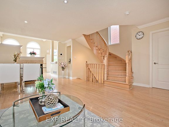 5th image of 55 Sandway Cres