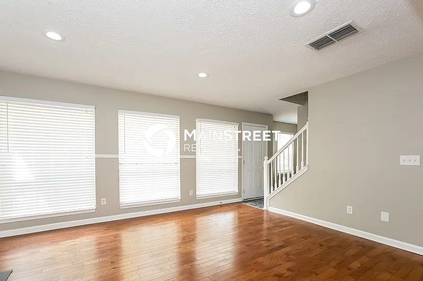 865 Dover Glen Dr — Photo 3