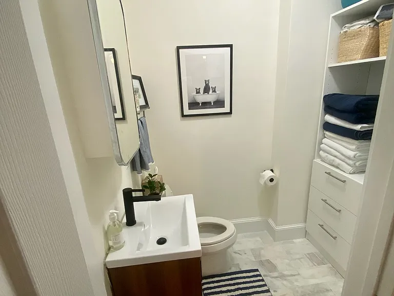470 E 7th St #1 — Photo 10