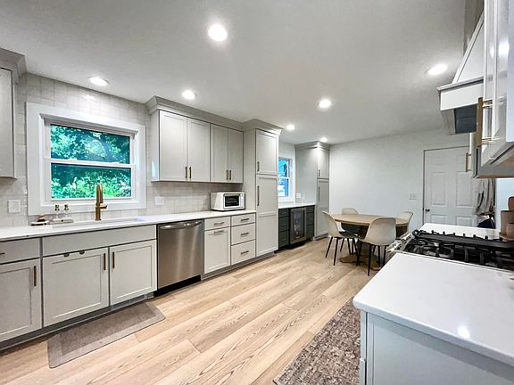 2nd image of 4509 Canterbury Ave