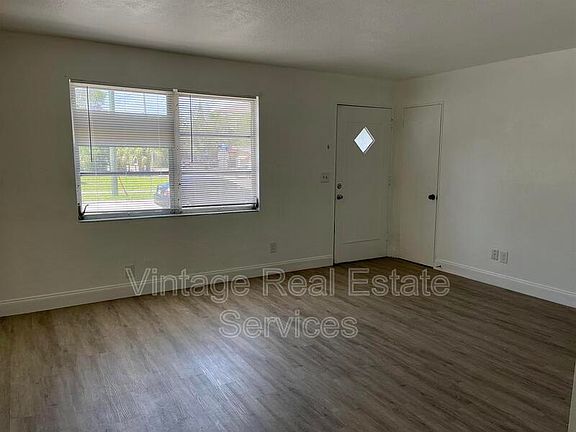 3rd image of 919 Jeffords St Unit 919