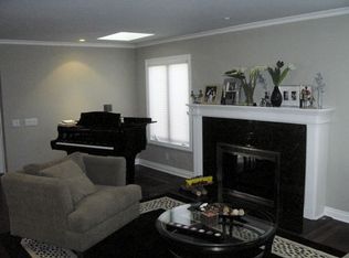 1835 Middlefield Rd, Palo Alto, CA 94301