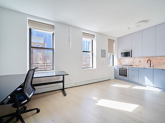 4th image of 178 E 2nd St APT 5C